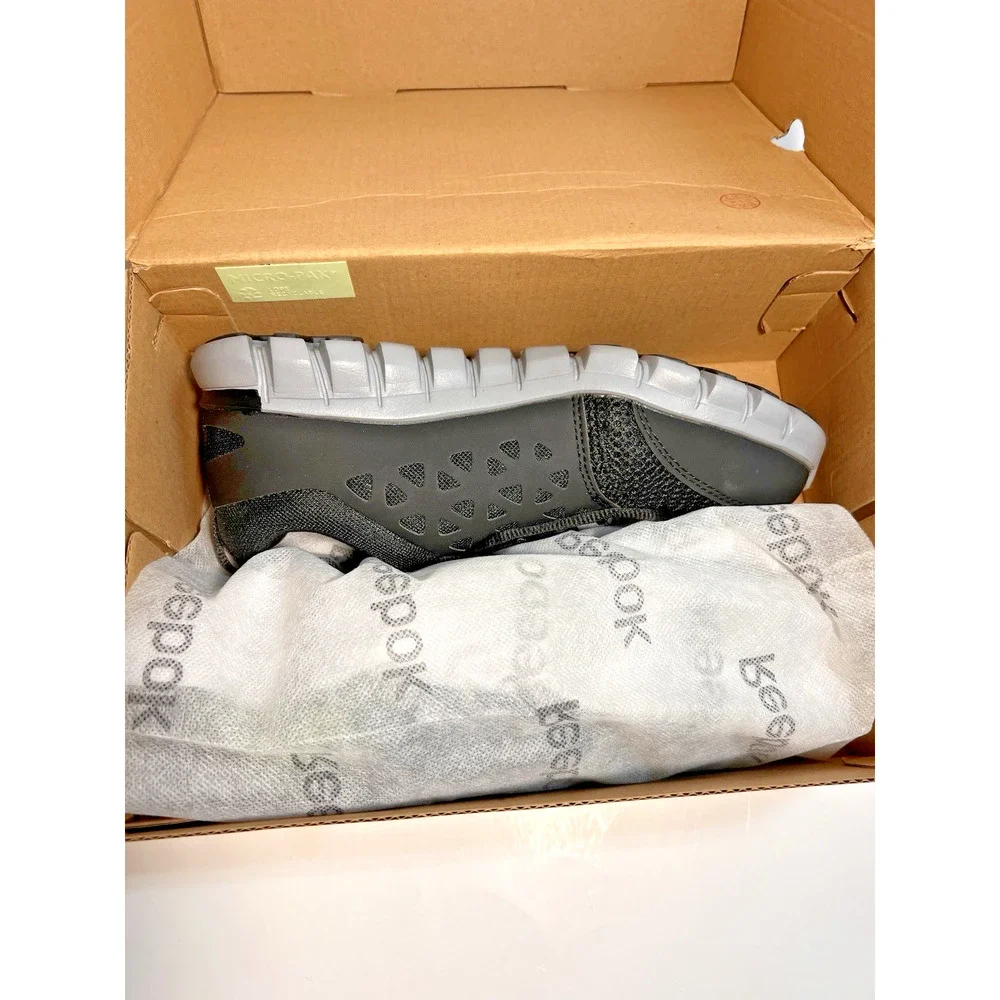 Reebok Sublite Cushion Work Shoes Womens 9W New Without Tags